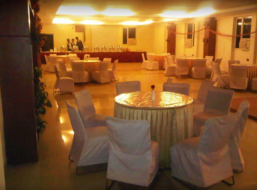 Bhiwadi Hotel Swagat Palace מראה חיצוני תמונה